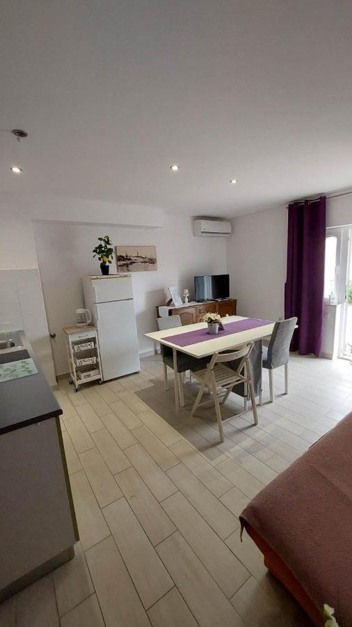Apartman Avsec Krk Town Εξωτερικό φωτογραφία